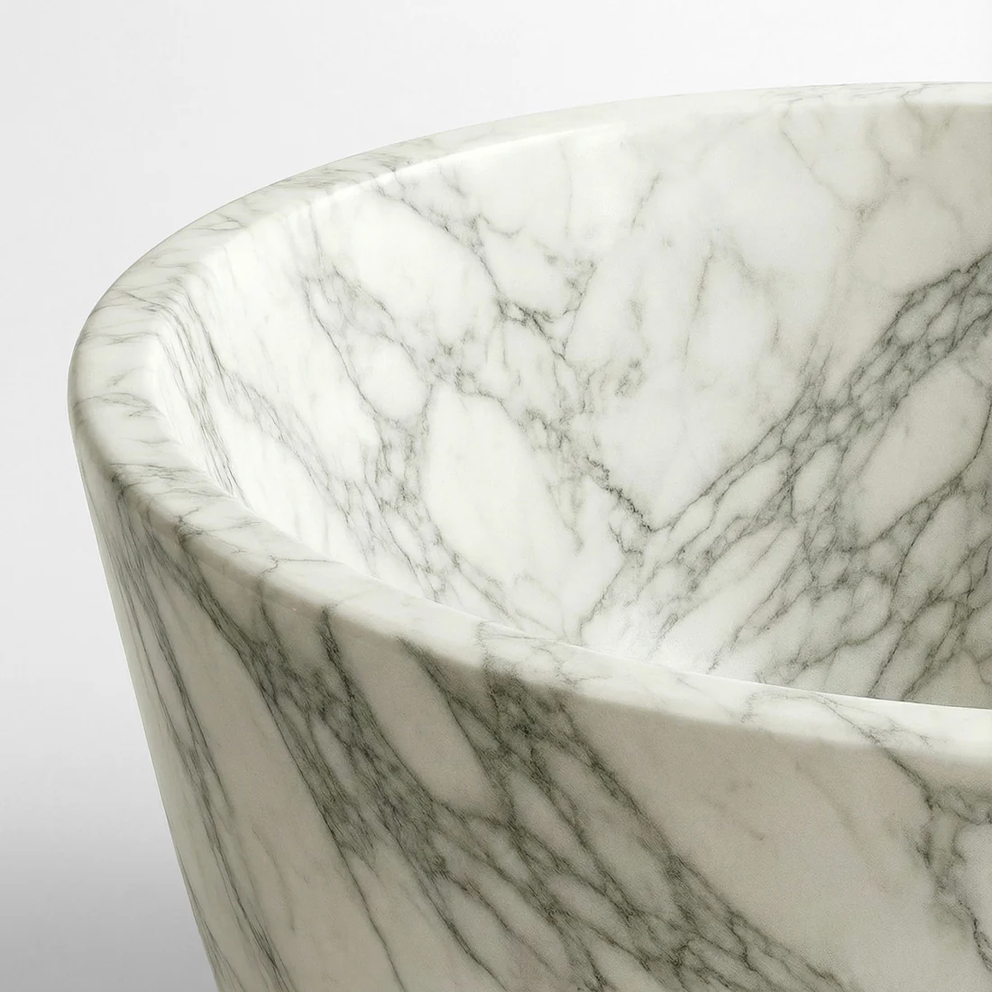 Arabescato Marble Freestanding Bathtub - Tapered - Image 3