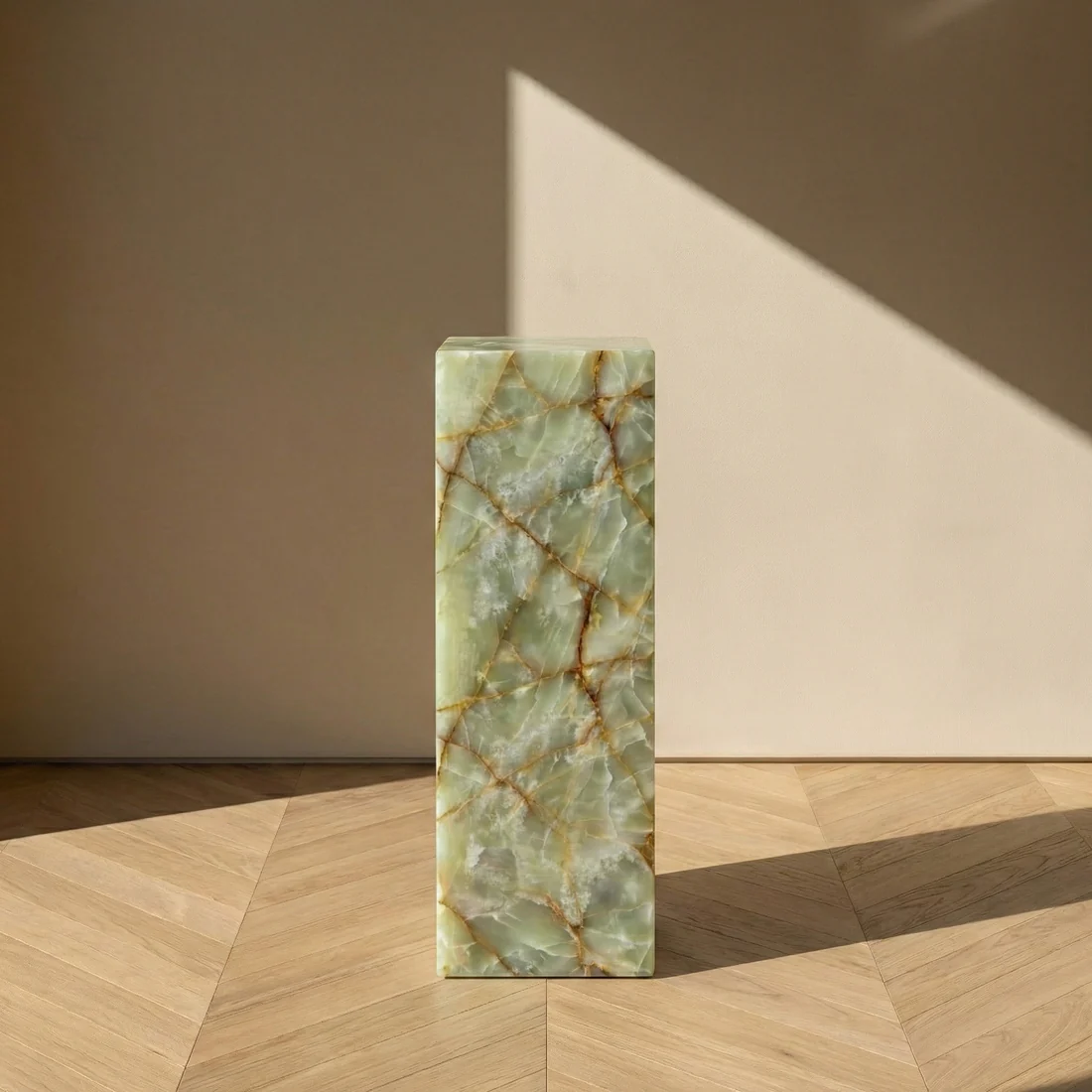 Green Onyx Pedestal Stand